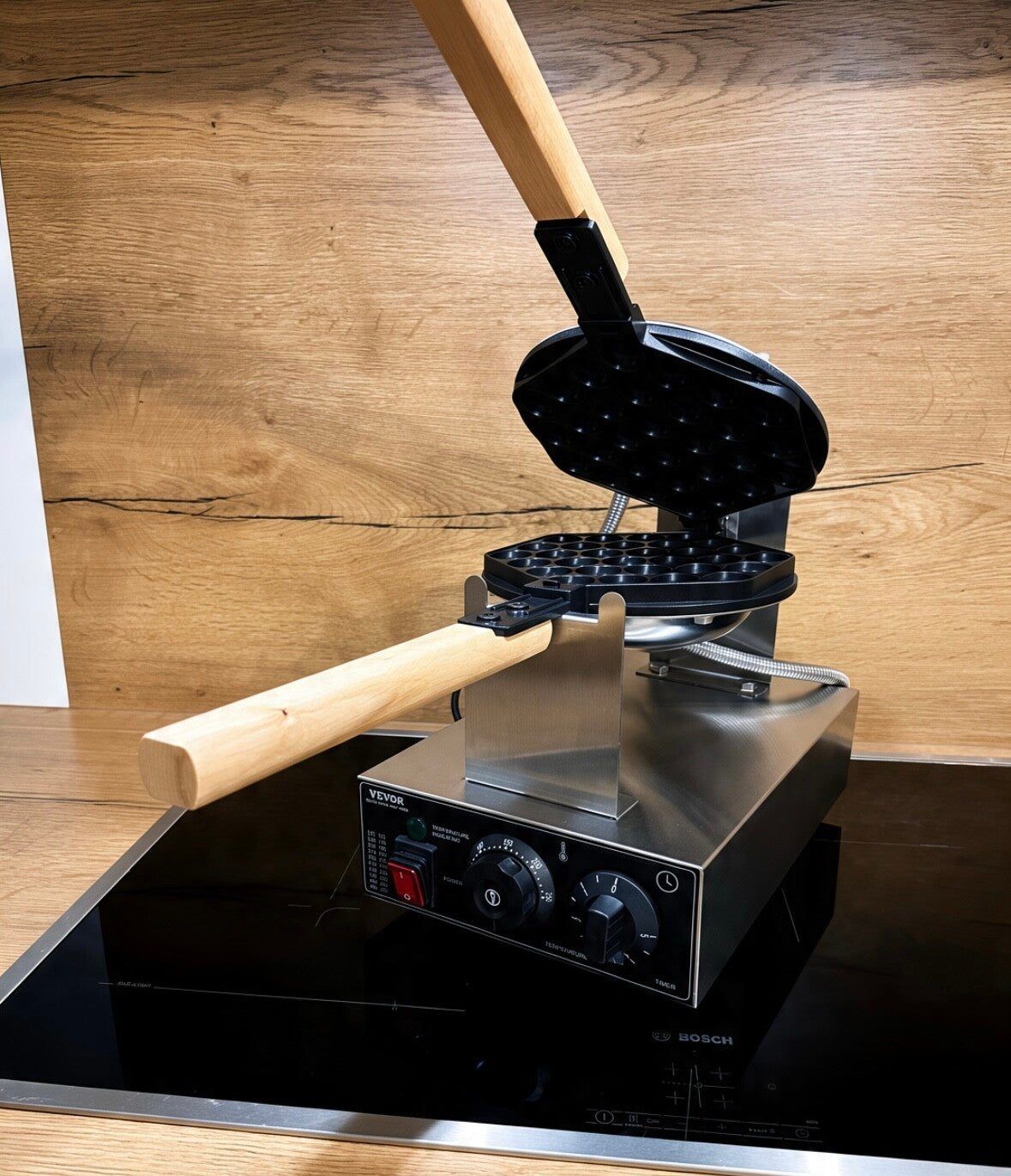 Bubble-Waffeleisen mit drehbarer Backeinheit